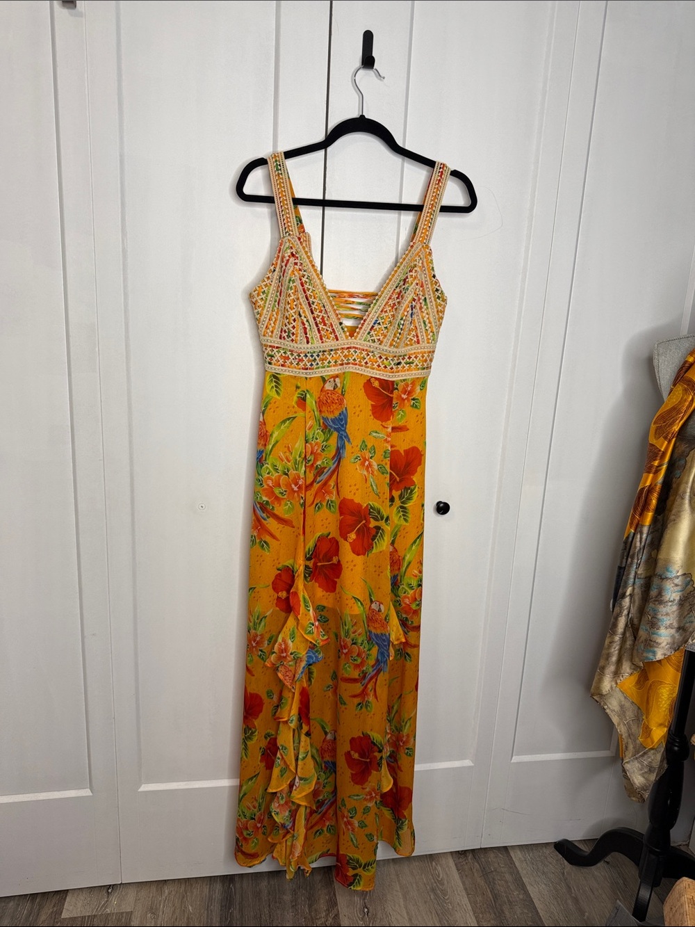 Guess Med Yellow Serena Floral Maxi Dress with Embroidered Bodice tropical print - Picture 3 of 7